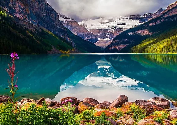 Canadian Rockies Tour For Indian Parents with Indian Meals (9D/8N)