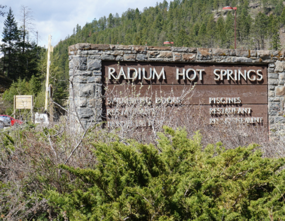 1-Day Kootenay National Park Tour - Radium Hot Springs & Marble Canyon